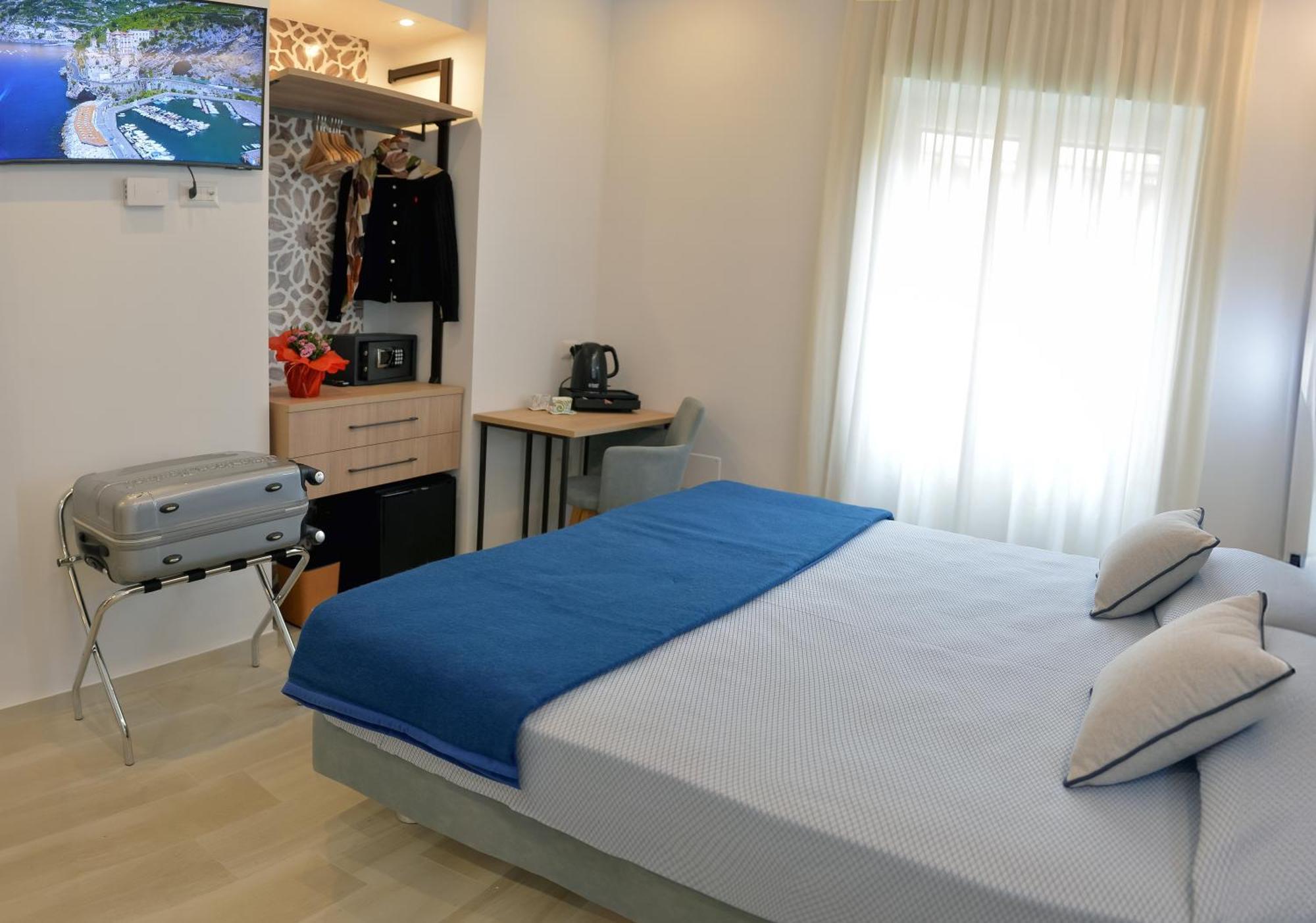 Charming Rooms Amalfi Coast Maiori Exterior foto